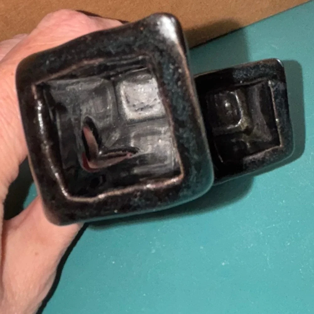 N/A sculptural ceramic